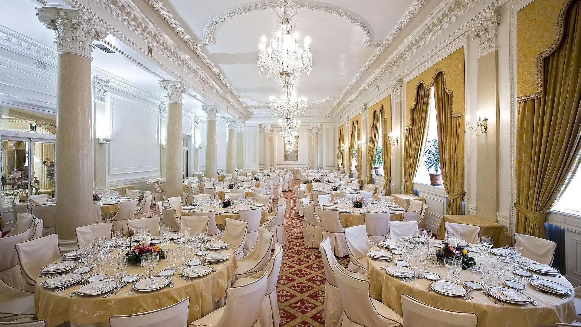 *****  Hotel Carlton Bilbao Spain